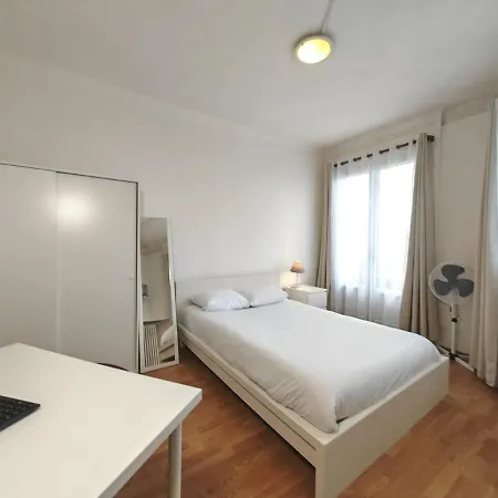 Balcon / 2 Pieces Aux Lilas Appartement Les Lilas